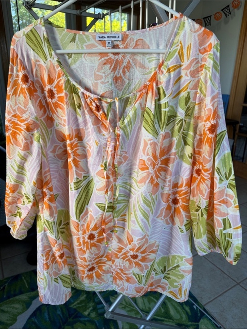 Sara Michelle Floral Scoop Neck Blouse in Orange, Green, White